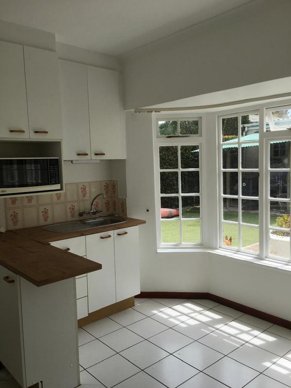To Let 1 Bedroom Property for Rent in Constantia Western Cape